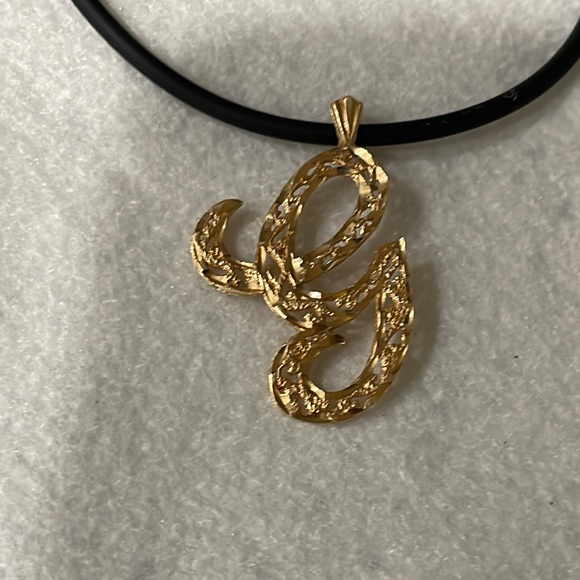 14K Solid Yellow Gold Rare Script G Black leather necklace gold closure🇮🇹NWOT - Picture 2 of 5